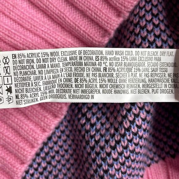 NWT Forever 21 Pink Plaid Academia Letterman Cardigan Sweater - Small - Picture 8 of 8